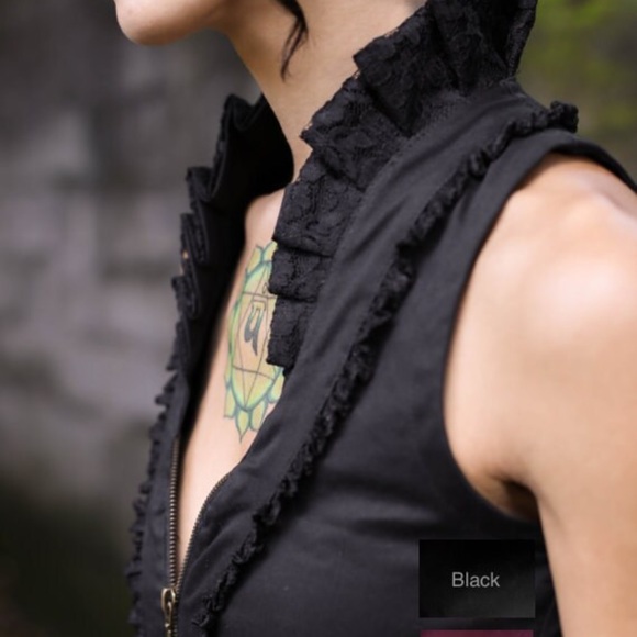 PUNK/PIRATE VEST - Picture 4 of 6